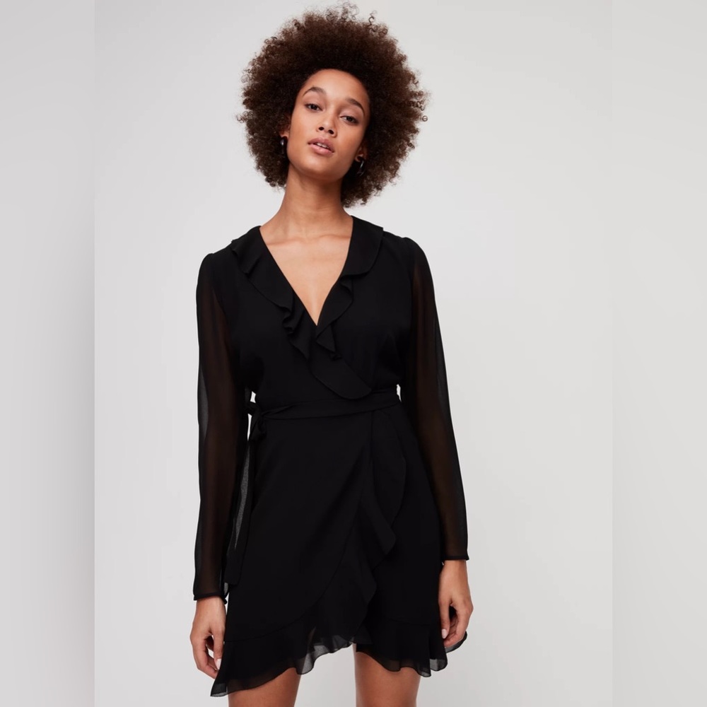 Aritzia - Wilfred - Louise Dress - Black Size M - Ruffle Long Sleeve Mini Dress